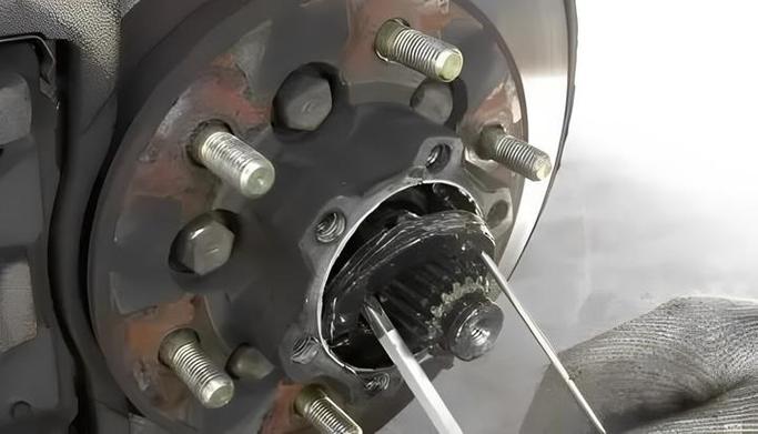 轴承盖怎么拆_轴承盖子如何拆卸_轴承拆开